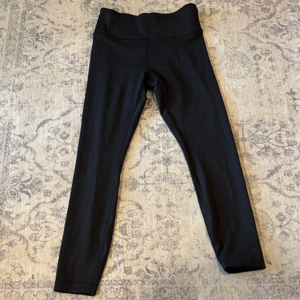 Lululemon Women’s Wunder Train V-Back 25” Tight - size 6 - black